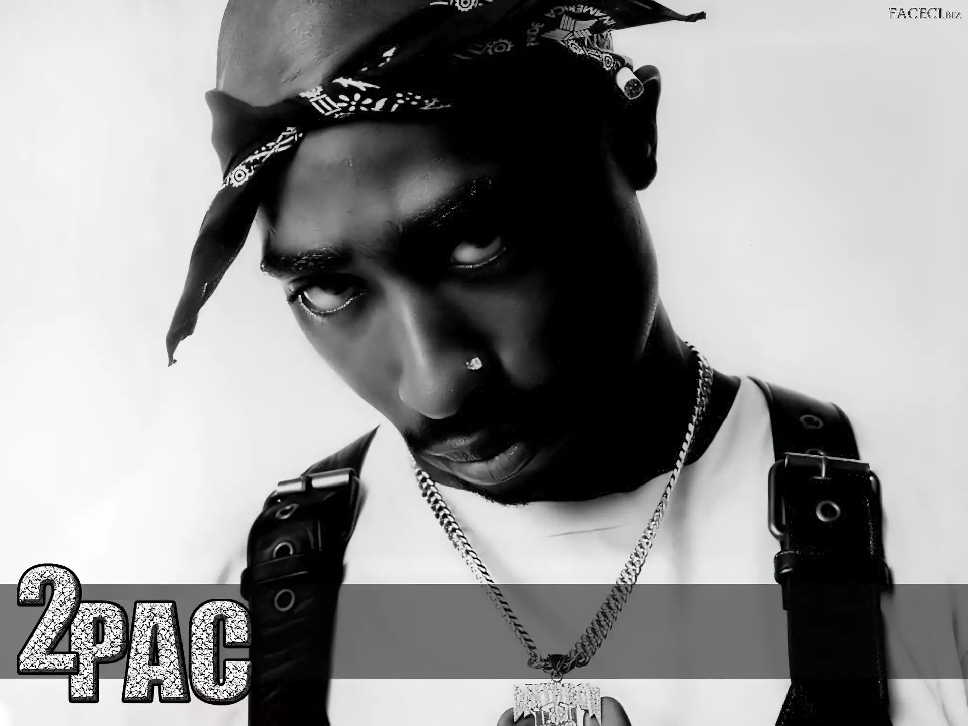 Klamra, 2 Pac